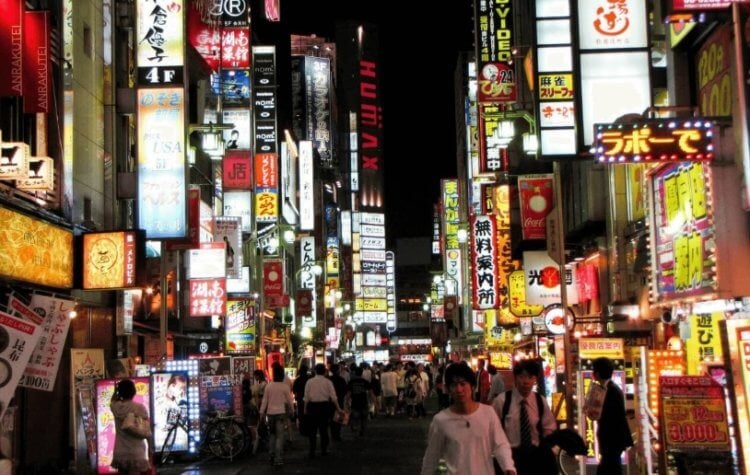 Самые безопасные города для спокойной жизни. Токио давно считается самым безопасным городом в мире, а как насчет других? Фото.