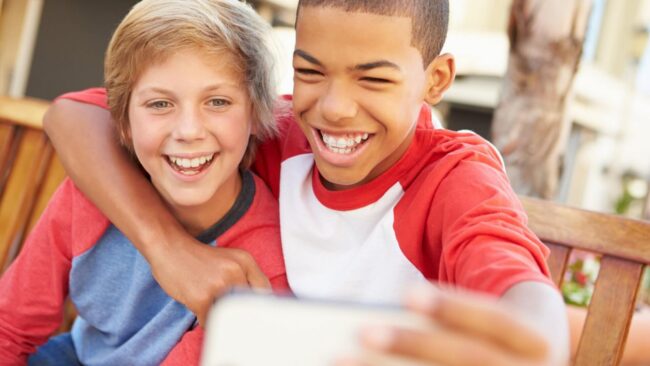 Друзей, в отличие от родственников, можно выбрать самому. Фото.