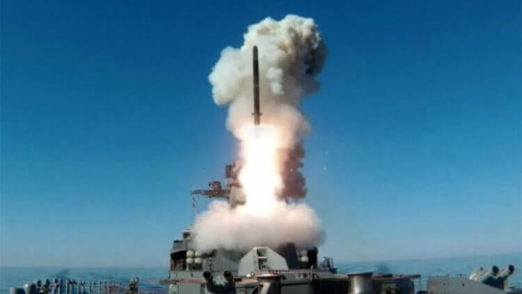 “Калибр” ракета — краткая история. Ракеты «Калибр» базируются на надводных кораблях и подводных лодках. Фото.