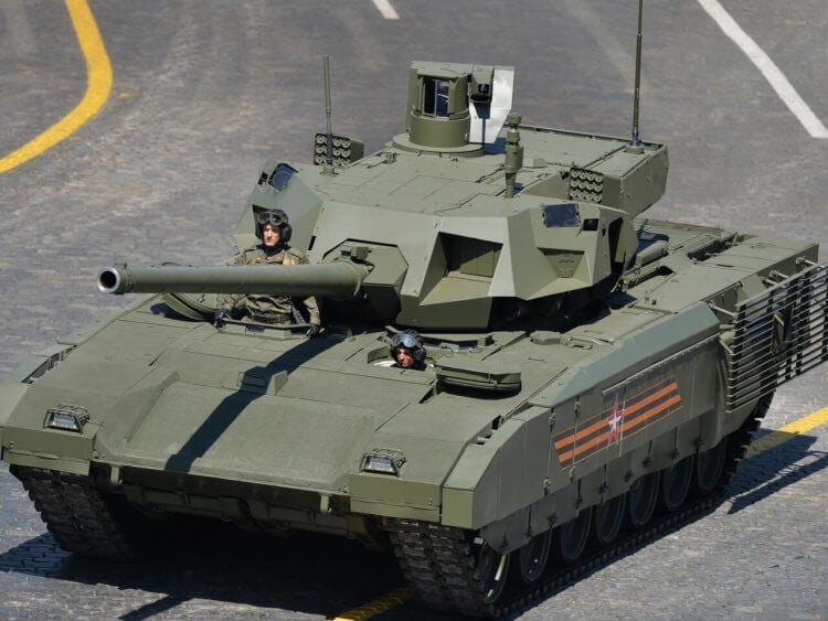 Характеристики и особенности танка “Армата”. Танк Т-14 имеет необитаемую башню. Фото.