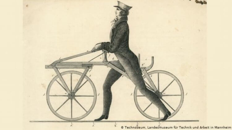 Влияние самого холодного лета на культуру. Прототип самого первого велосипеда не имел педалей. Фото.