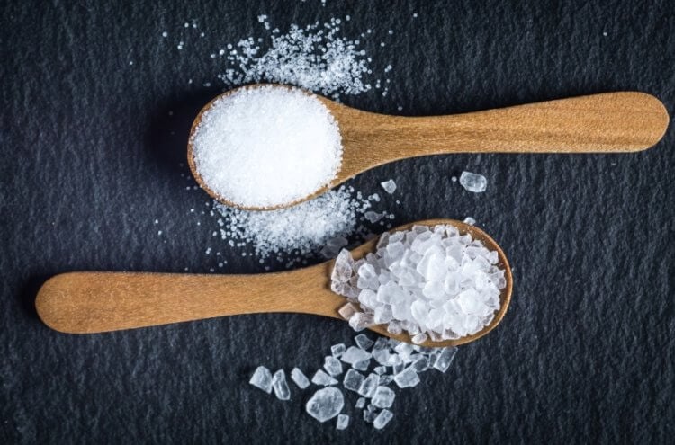 Для чего в блюда добавляют соль. Соль добывается разными способами. Фото.