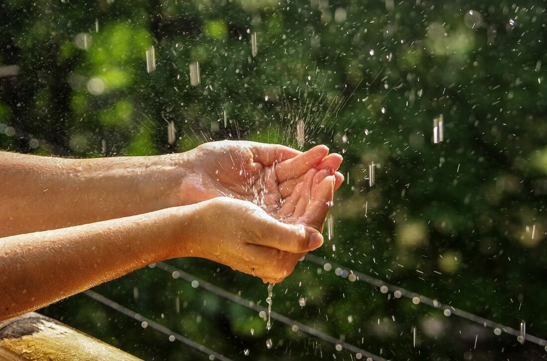 Почему нельзя пить дождевую воду