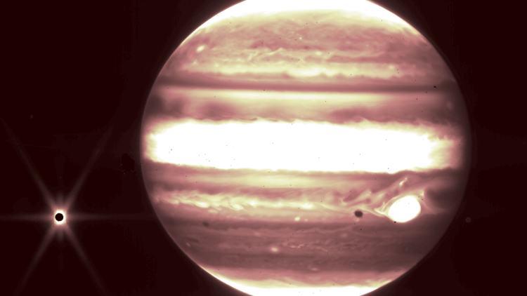 «Джеймс Уэбб» сфотографировал Юпитер. Юпитер в инфракрасном диапозне. Снимок сделан прибором NIRcam, установленном на космический телескоп «Джеймс Уэбб». Фото.