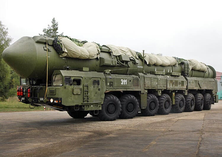 Ракетный комплекс РС-24 “Ярс” — основа ядерной триады России. Стратегические пакетный комплекс “Ярс”. Фото.
