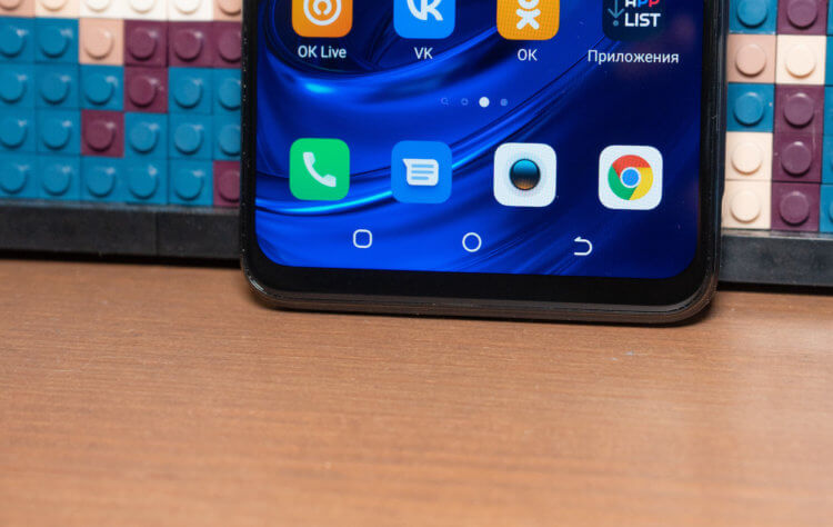 Хорошая оболочка для Android 12. Некоторые фирменные особенности интерфейса очень освежают этот телефон. Фото.