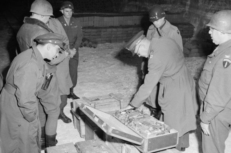 Сколько золота нацистов пропало бесследно. Часть золота рейха удалось найти сразу после войны. Фото.