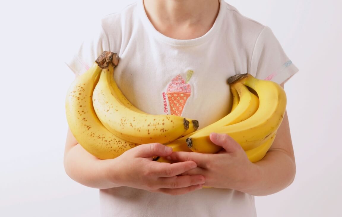 Ученые советуют не выбрасывать бананы: из них можно сделать кое-что полезное