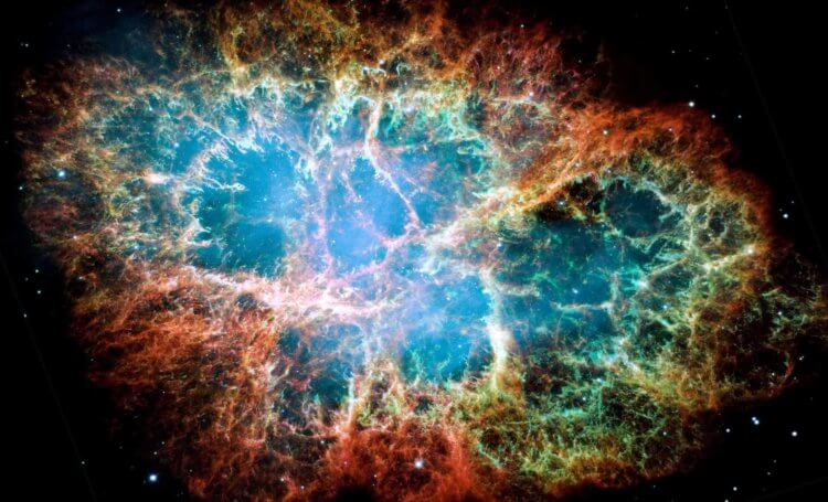 Молодые и старые звезды. Крабовидная туманность — остаток массивной звезды в нашей галактике, гибель которой произошла на расстоянии 6500 световых лет от Земли. Фото.