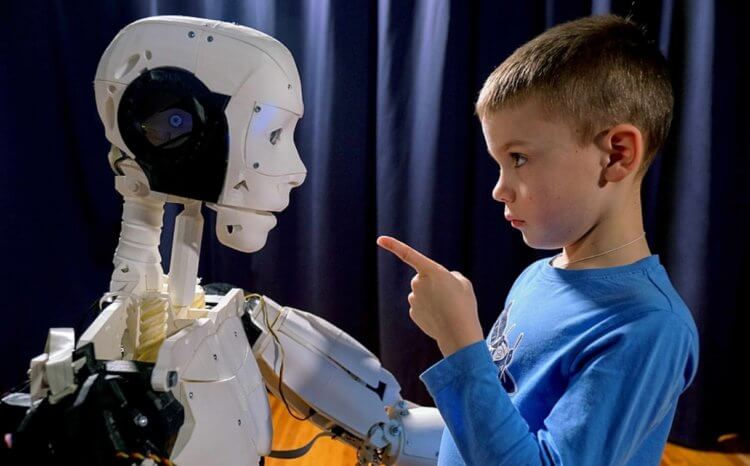 Кто тебя сделал? (2018). Фильм «Кто тебя сделал?» рассказывает о будущем человечества и роботов. Фото.