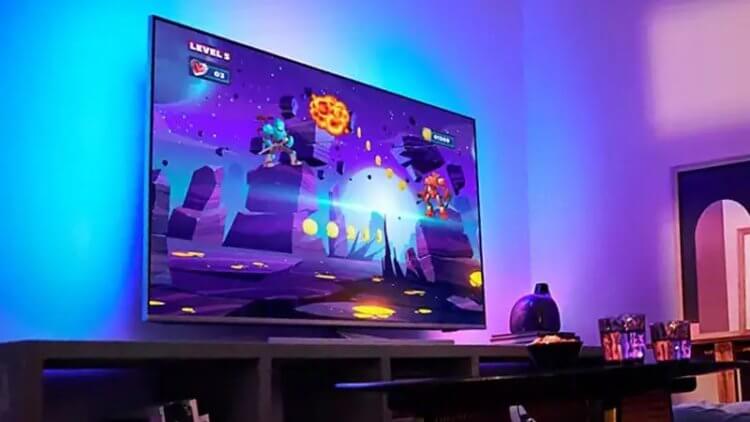 Какой телевизор купить в 2022 43 дюйма. У Филипса очень классная подсветка Ambilight. Фото.