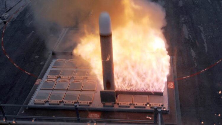 Как происходит поражение цели ракетов ПВО. Американские пусковые установки систем ПРО MK-41 способны запускать крылатые ракеты. Фото.