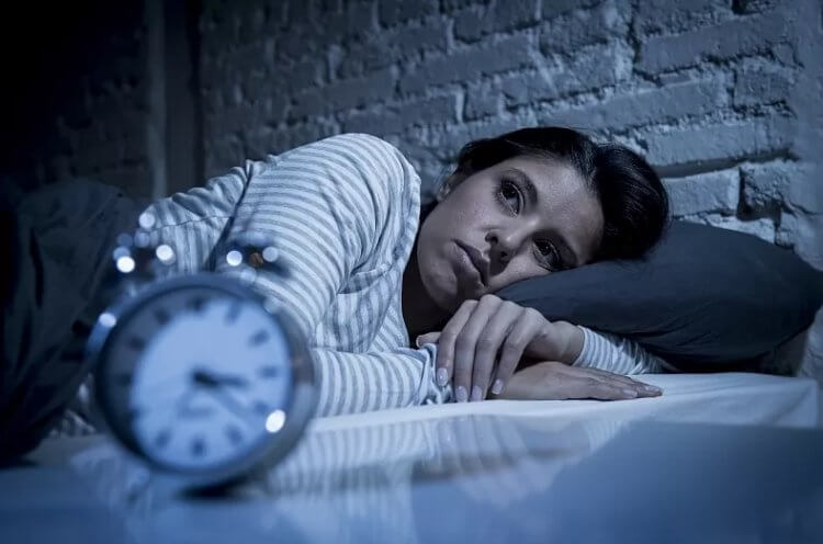 Как недосып влияет на поступки людей. На альтруизм негативно влияет даже плохой сон. Фото.