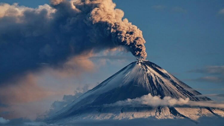 Как охладить Арктику. Атмосфера охлаждается после выброса вулканов. Фото.