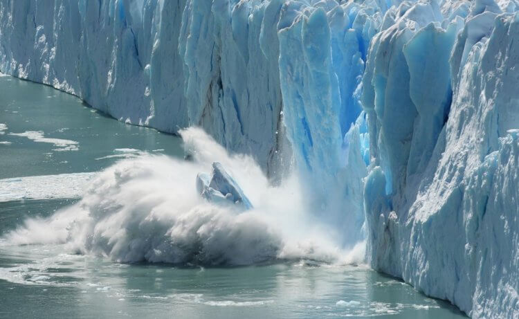 Опасность таяния ледников. Ученые наблюдают таяние ледников практически везде. Фото.