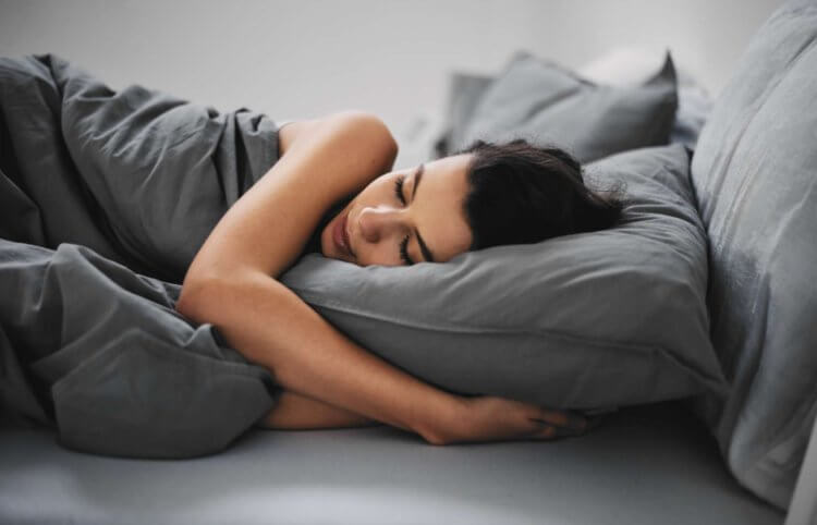 Высыпайтесь, чтобы сохранить здоровье мозга. О важности здорового сна вы уже наверняка знаете. Фото.