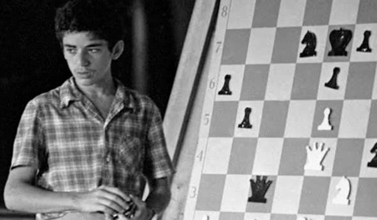 Советские чемпионы по шахматам. Молодой Гарри Каспаров. Фото.