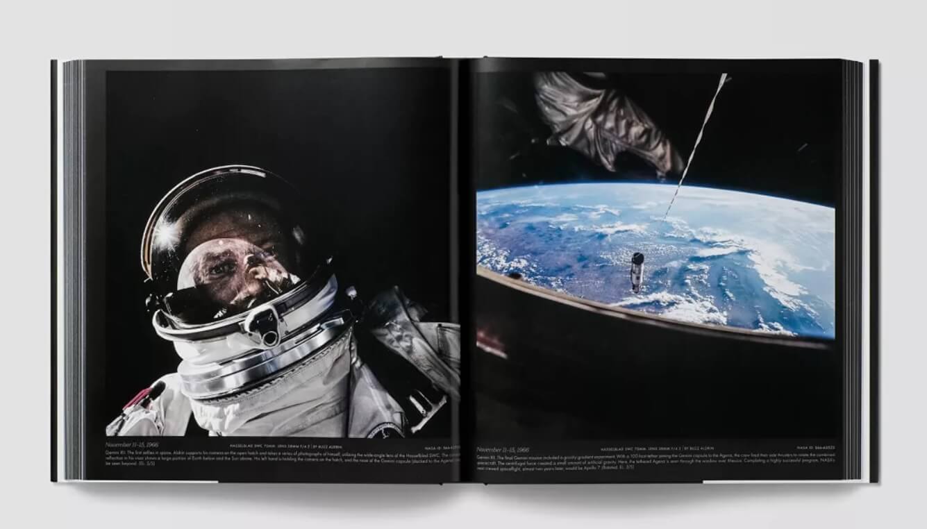 Раскрытая книга «Apollo Remastered». Фото.