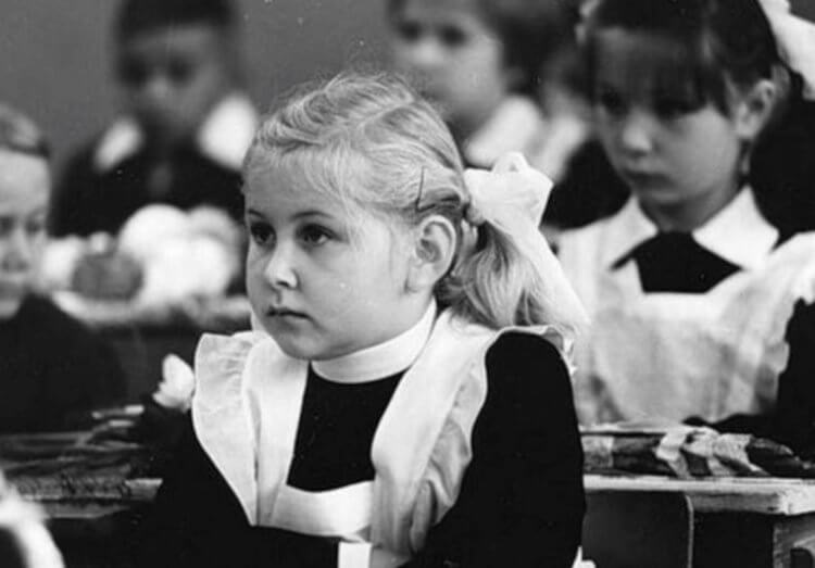 Школьные предметы СССР, которые сегодня считаются ненужными. Во времена СССР существовали школьные предметы, которые сегодня потеряли актуальность. Фото.