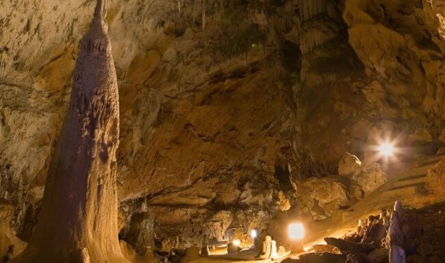Что хранит в себе пещера, в которой люди жили 26000 лет? Фото.
