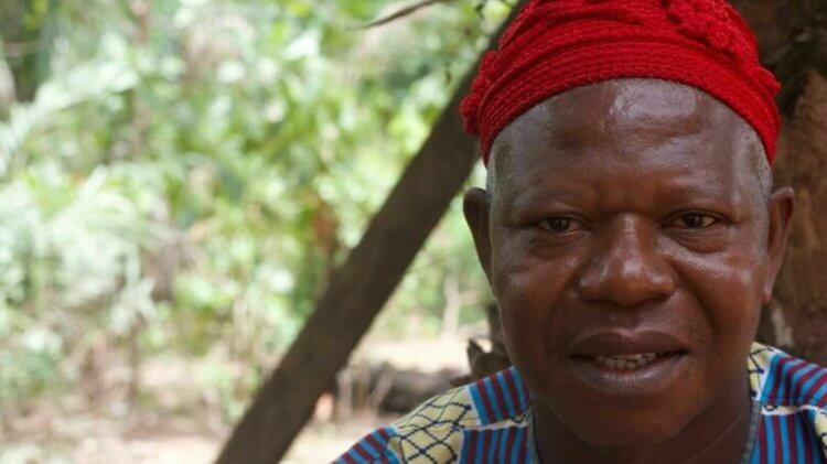 Африканский народ Убанг в Нигерии. Оливер Ибан — вождь народа Убанг. Фото.