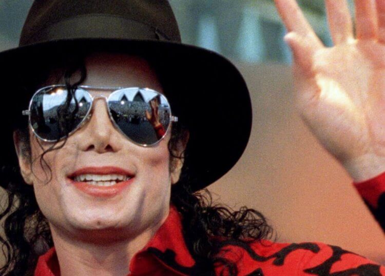 5 отклонений во внешности, которые делают людей уникальными. Майкл Джексон — певец с уникальной внешностью. Почему? Читайте ниже. Фото.