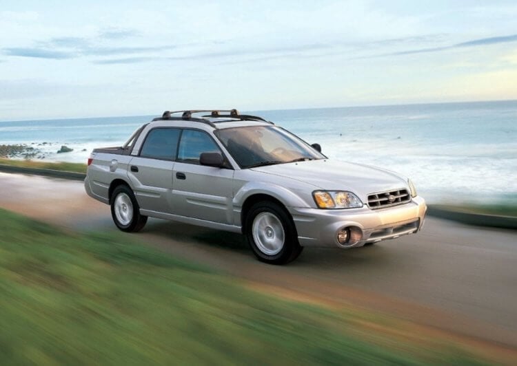 Subaru Baja — гибрид для рынка США. Subaru Baja на дороге. Фото.