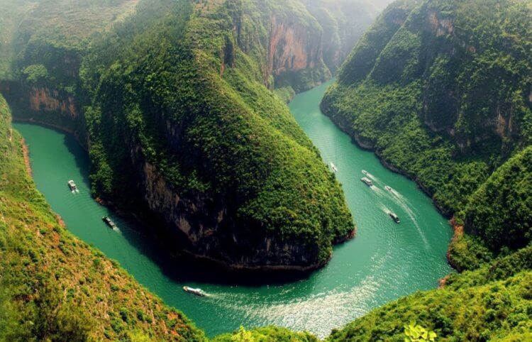 Река Янцзы — самая грязная в Китае. Так река Янцзы выглядит на большинстве фотографий. Фото.