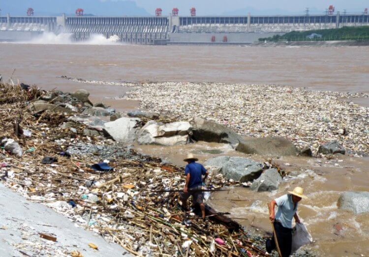 Река Янцзы — самая грязная в Китае. А так река Янцзы выглядит на других, менее известных снимках. Фото.