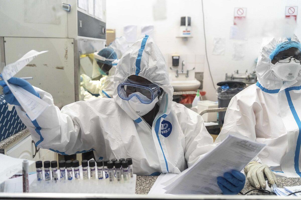 Зачем ученые создали новый смертельно опасный вариант коронавируса?