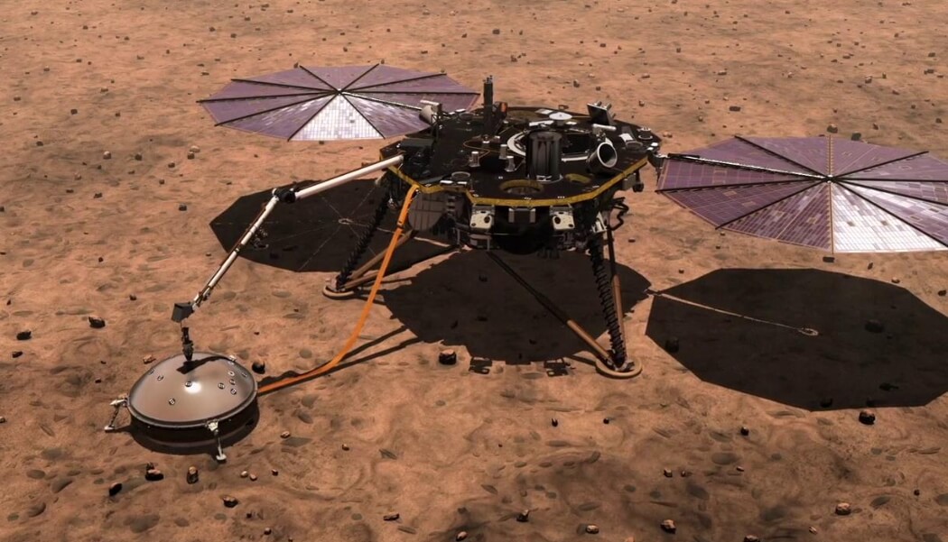 mars meteorite 6 1 lt;pgt;В 2021 году посадочный модуль InSight зафиксировал на Марсе землетрясение. Толчки на Красной планете происходят регулярно, но этот был особенным - датчики показали, что оно произошло где-то на поверхности. Недавно причина этого явления наконец-то была раскрыта. Оказалось, что год назад на Марс упал большой метеорит и вызвал сильный грохот, который и был записан исследовательским аппаратом NASA. По словам ученых, в результате столкновения образовался самый крупный кратер за всю историю наблюдений - на планете есть ударные образования побольше, однако они возникли во времена, когда ученые не настолько тщательно изучали Марс. Но это еще не все, потому что упавший метеорит позволил ученым совершить несколько важных для науки открытий.