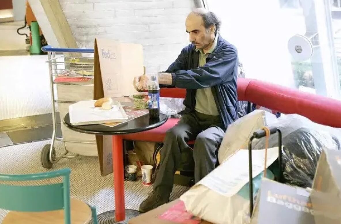 Человек, который жил в аэропорту. Любимый уголок Мехрана Карими Нассери, который он считал своим домом. Фото.