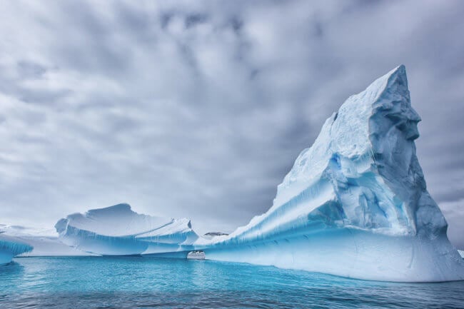 Подо льдами Антарктиды обнаружили фитопланктон — природа сама борется с потеплением климата? Фото.