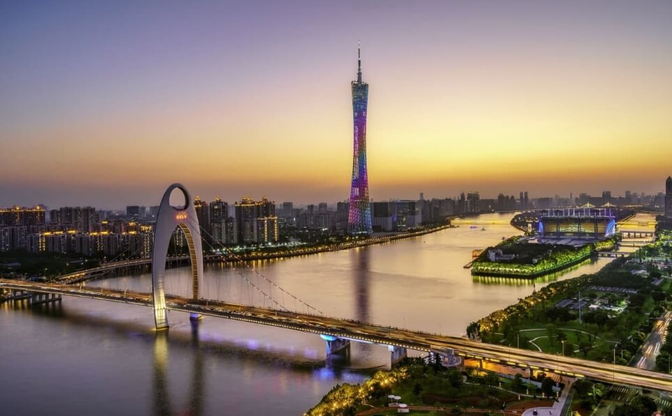 ТОП самых высоких башен в мире: они поражают красотой и смертельно опасны