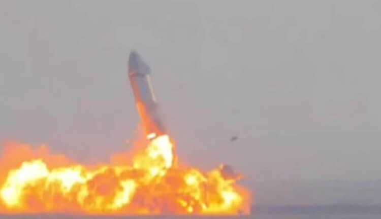 Сотрудничество SpaceX и NASA. Взрыв прототипа космического корабля Starship в 2021 году. Фото.