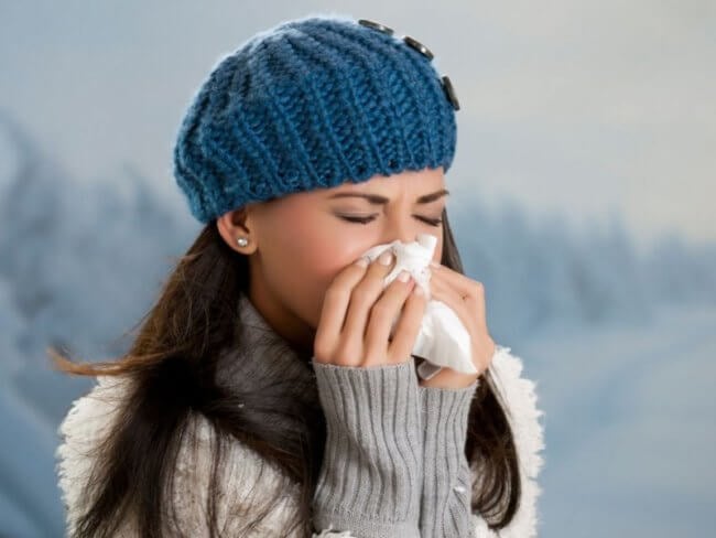 Ученые рассказали, почему люди простужаются на холоде. Фото.