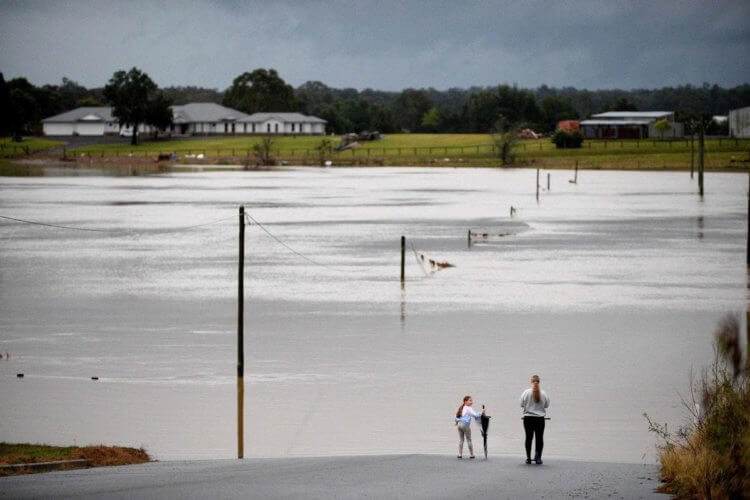 Экология Земли в 2022 году. Последствия наводнения в Австралии. Фото.