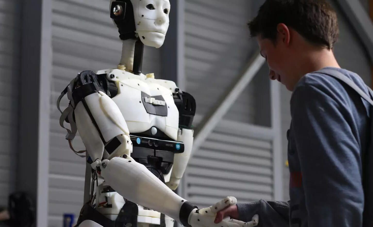 Что умеет генератор текстов. Неужели в будущем роботы будут делать домашние задания за учеников? Фото.