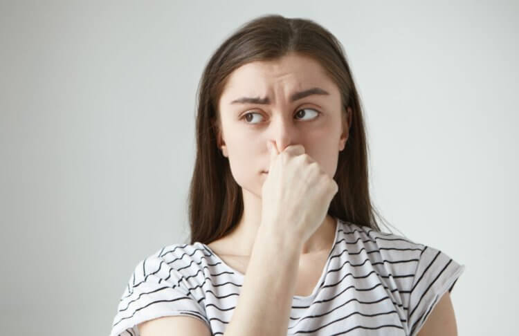 Как неприятные запахи защищают нас от инфекций