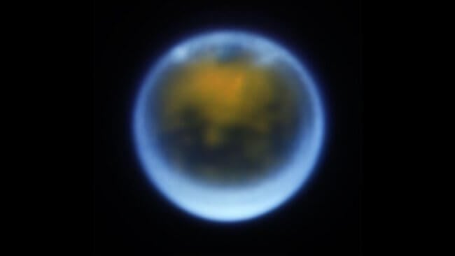 Секреты Титана: Джеймс Уэбб разглядел атмосферу спутника Сатурна. Фото.