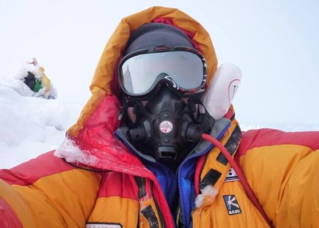 Почему люди сходят с ума, находясь в «зоне смерти» горы Эверест. Фото.