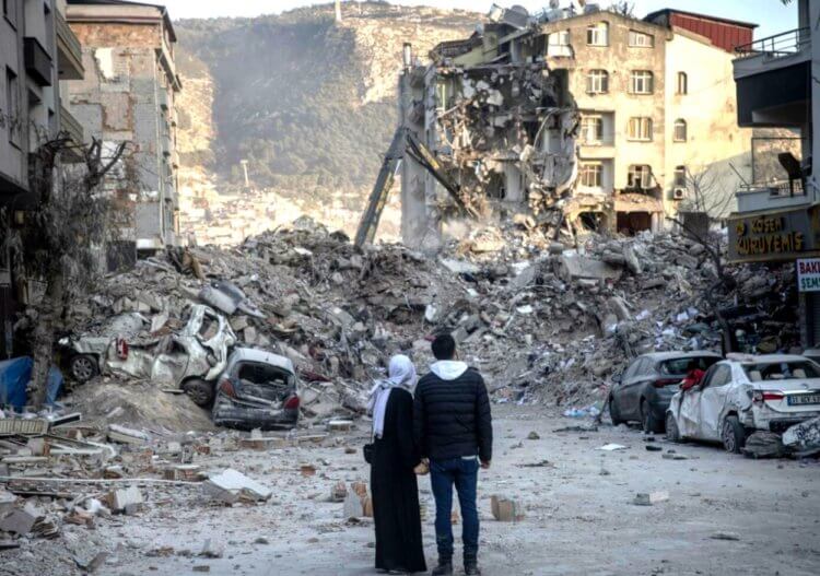 Как предсказать землетрясение и что нужно делать, когда оно начнется. Последствия землетрясения в Турции. Фото.
