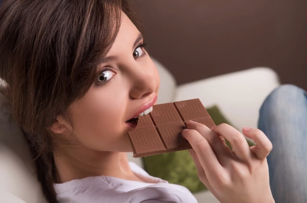 Как снизить количество сахара в рационе. Иногда плитка шоколада может буквально спасти человека. Фото.