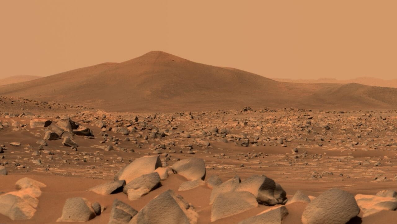 Полет на Марс и космическая радиация. Марс – сухая и суровая планета для жизни. Фото.