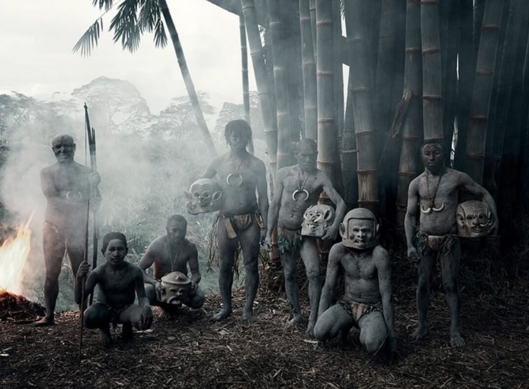 Асаро мудмен — племя из Папуа-Новой Гвинеи. Асаро мудмен без масок. Фото.