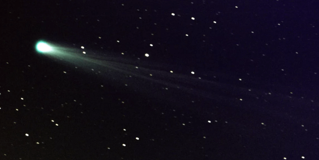 Яркая комета в следующем году затмит собой звезды