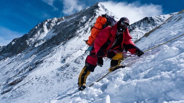 Как альпинисты «заражают» гору Эверест своими бактериями. На горе Эверест найдены бактерии, которые обычно живут внутри человеческого организма. Фото.
