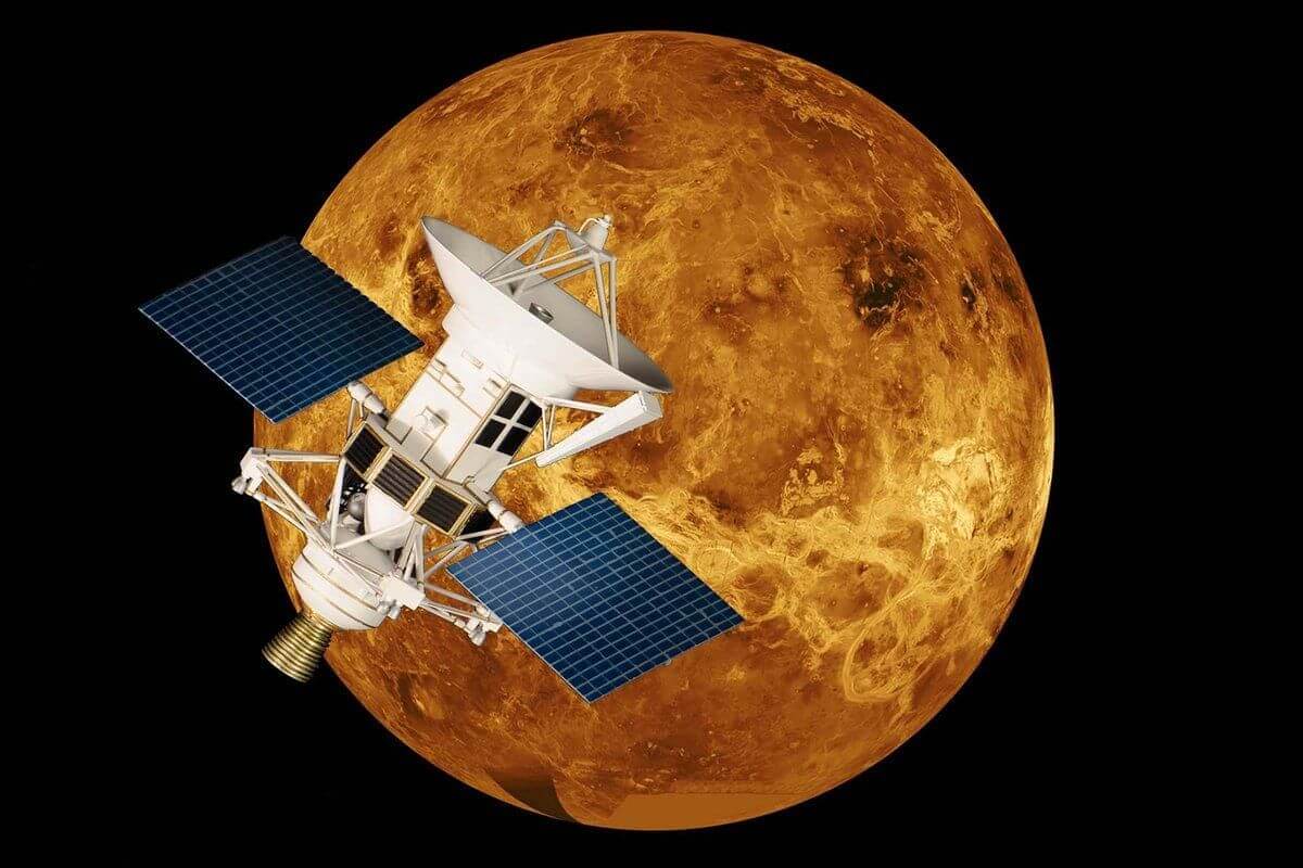 Почему Венера мало изучена. Ученые изучают Венеру на основе данных, полученные зондом Magellan. Фото.