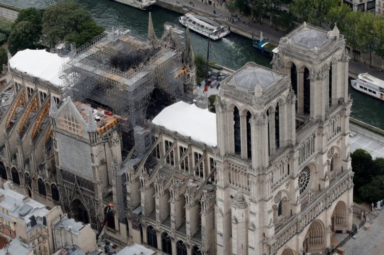 Архитекторы раскрыли секрет прочности собора Нотр-Дам-де-Пари
