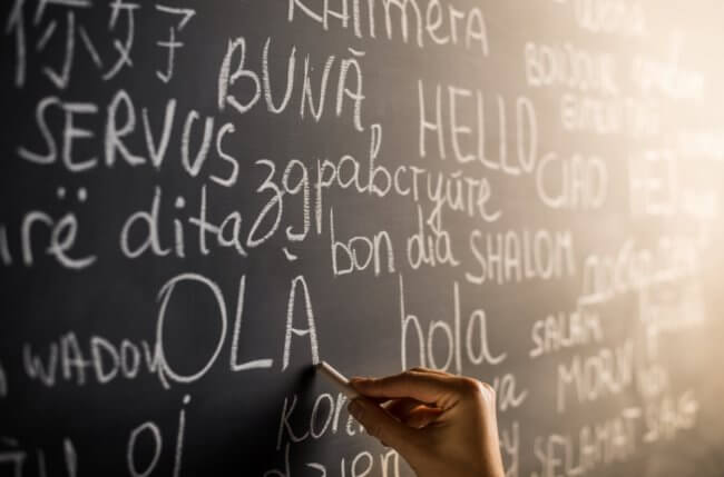 Самые простые иностранные языки для изучения, освоить которые может каждый. Фото.